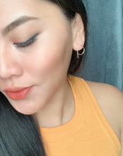 Load image into Gallery viewer, Teardrop Threader Earrings