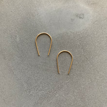 Load image into Gallery viewer, Small Horseshoe Earrings
