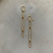 Load image into Gallery viewer, Tabetha Earrings

